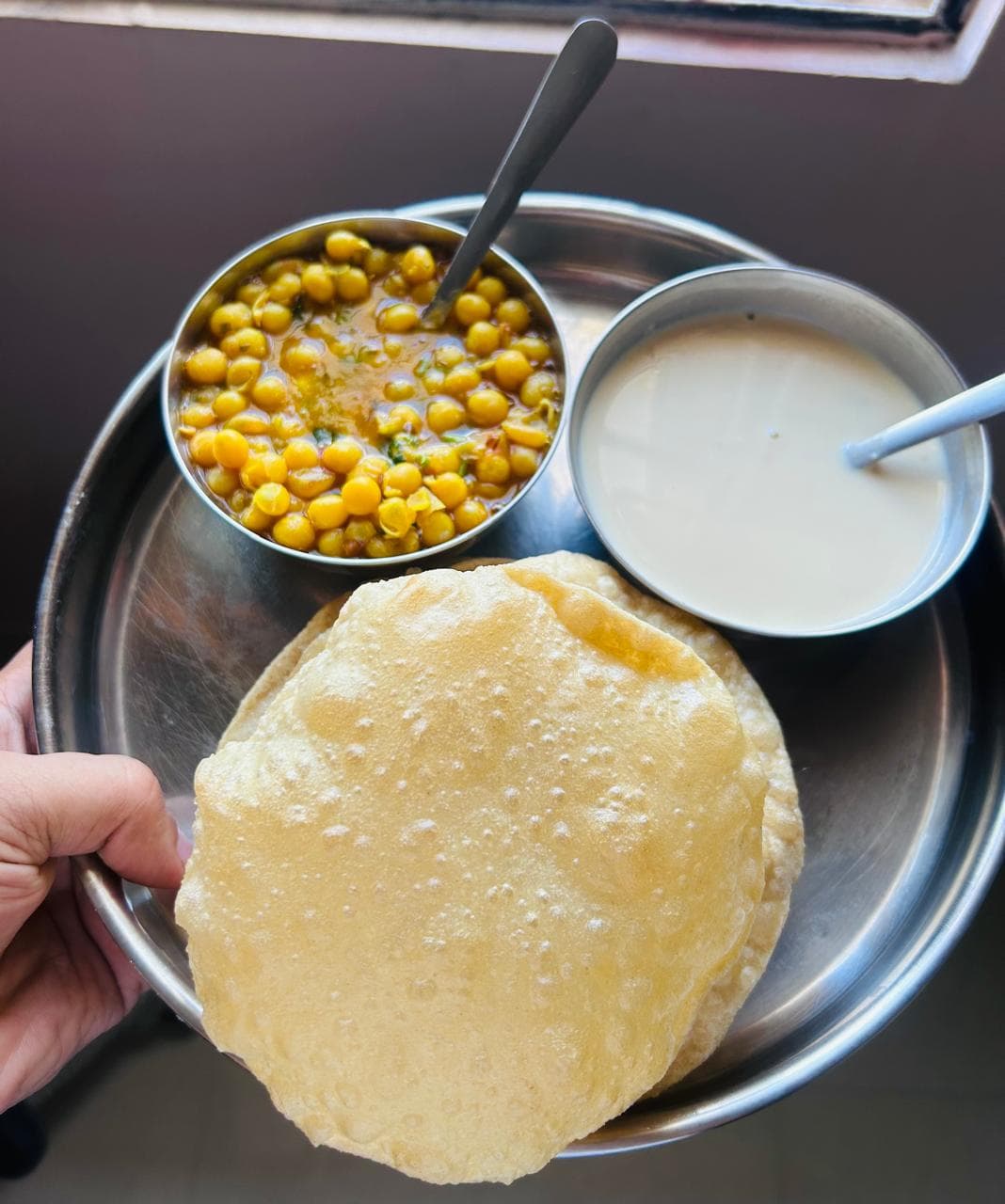 Poori Ghughni